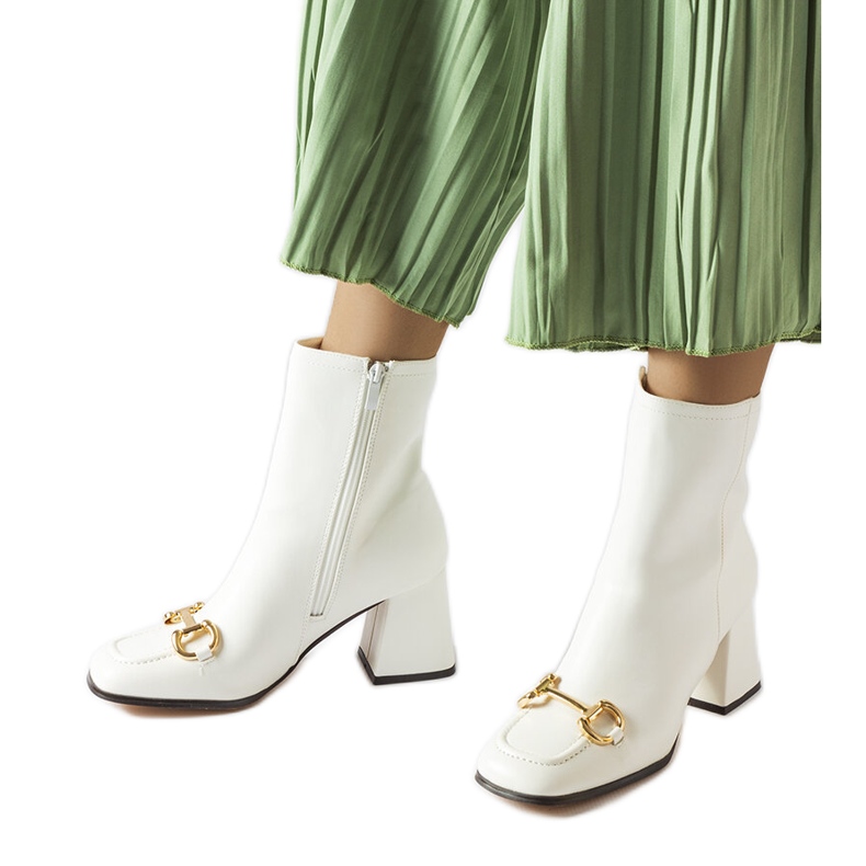 Weiße Stiefeletten von Castione