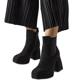 Schwarze Stiefel aus Öko-Wildleder von Province