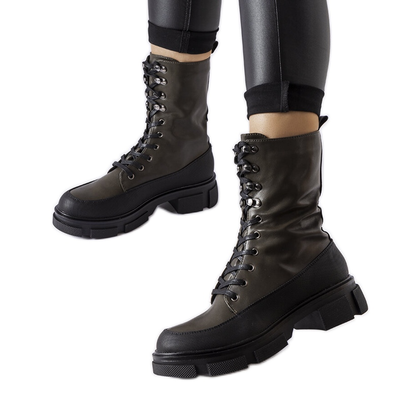 Grüne Arbeiterstiefel mit dickerer Sohle von Lori