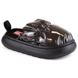 Isolierte, metallisch schwarz lackierte Hausschuhe Big Star MM274130