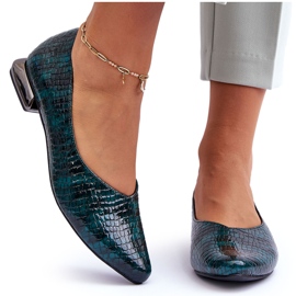 PD1 Lackgrüne Vaani-Flat-Heels. Flache Heels