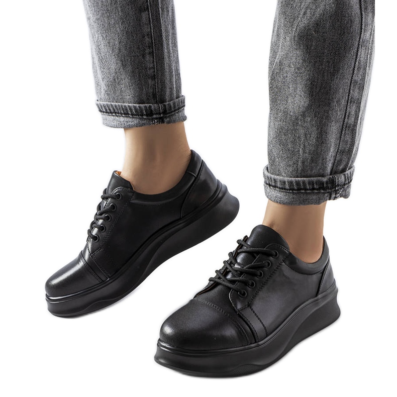 Schwarze Schuhe LS5379