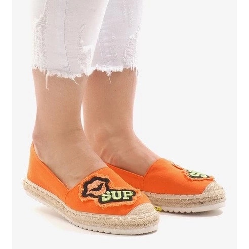 Beige durchbrochene Damenstiefel mit niedrigem Absatz