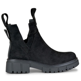 Schwarze Damenstiefel auf der Plattform