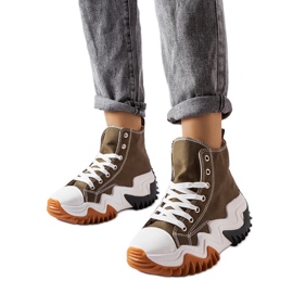 Grüne Sneaker mit dicken Sohlen von Toro