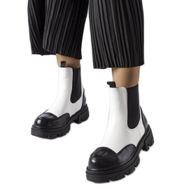 Inna Schwarz-weiße Slip-On-Stiefel von Albany