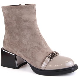 Damenstiefel mit dekorativem Absatz in Beige D&amp;A S.Barski Premium Collection MR870-70
