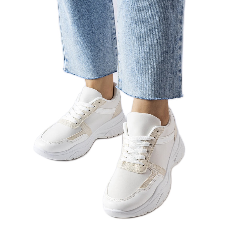 Weiße Sneakers mit Schlangenhaut-Akzenten von Diego