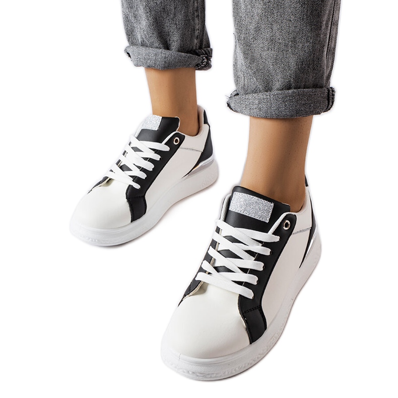 Inna Schwarz-weiße Schuhe mit silbernem Akzent von Palais