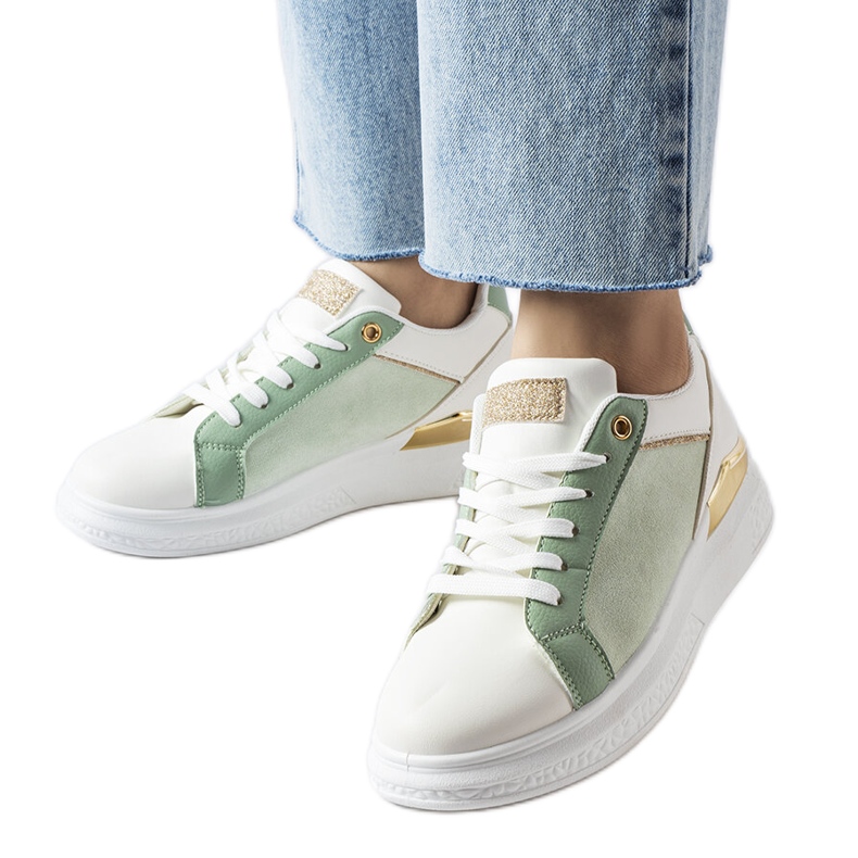 Inna Weiße und grüne Schuhe mit goldenem Akzent von Palais