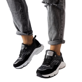 Schwarze Sneaker mit silberner Verzierung von Rio weiß