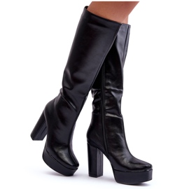 Overknee-Stiefel mit schwarzem Absatz und Plateau Baldrema