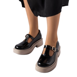 Inna Karino schwarz lackierte Schuhe