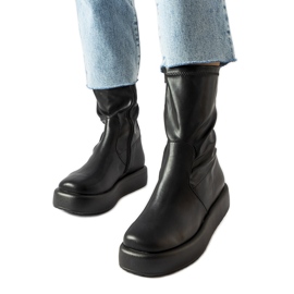 Schwarze Plateaustiefel von Valpantena