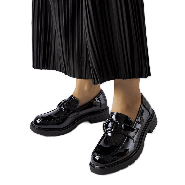 Inna Schwarze Lack-Slipper von Scranton