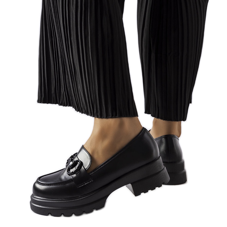 Schwarze Mokassins mit schwarzer Schnalle von Morubio