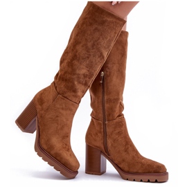 FJ1 Braune Virdana-Wildlederstiefel mit massivem Absatz