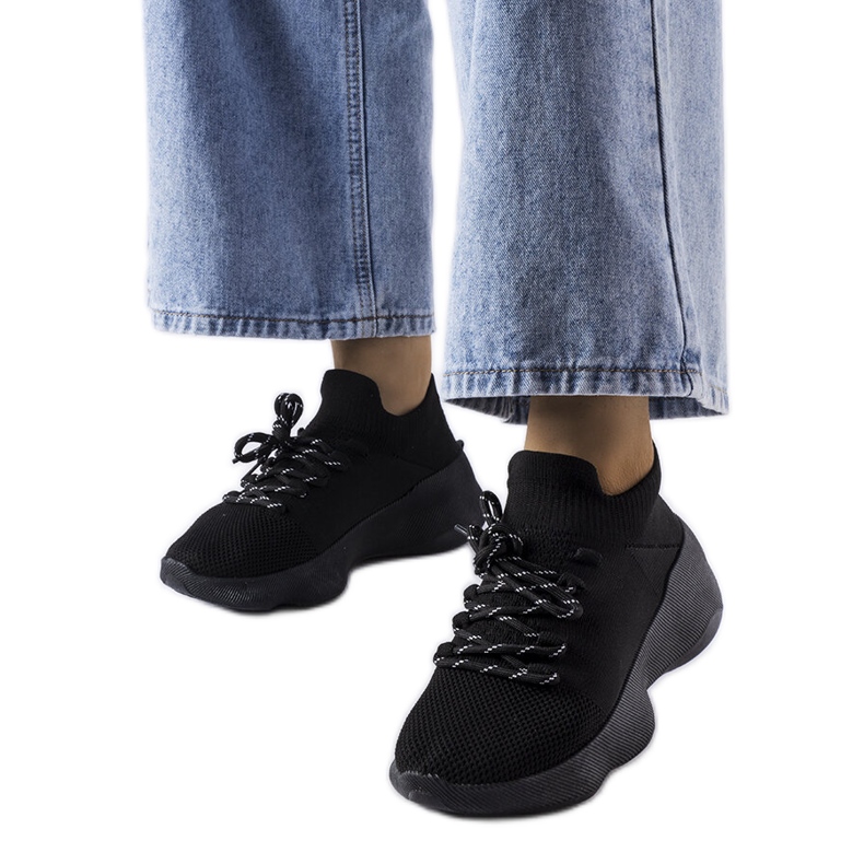 Lavallée-Sportschuhe aus schwarzem Stoff
