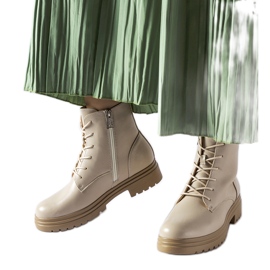 Beige isolierte Wanderstiefel von Vinceza