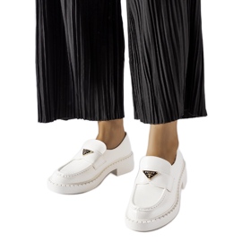 Inna Milne weiße Damenmokassins