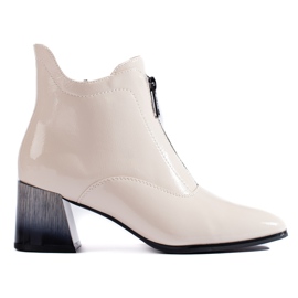 Cremefarbene Lackstiefeletten mit Vinceza-Reißverschluss beige