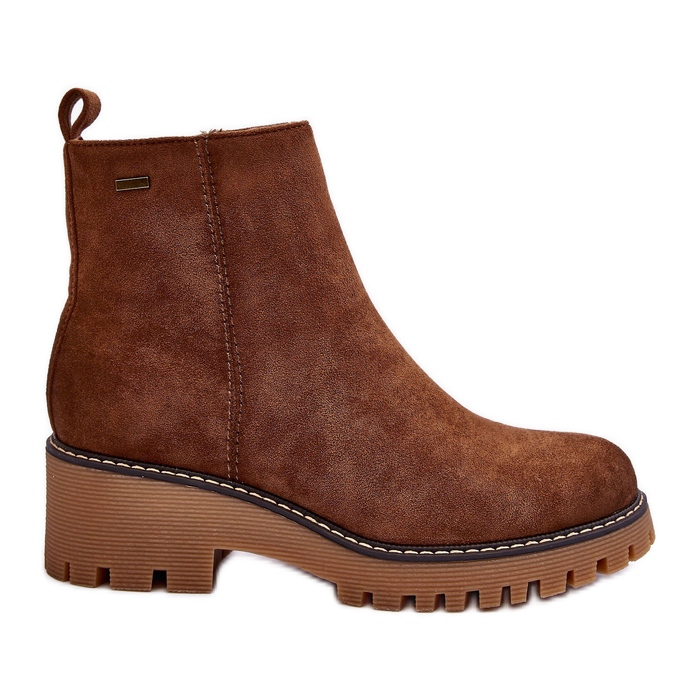 Wildlederstiefel mit flachem Absatz, isoliert, braunes Neafgi