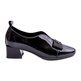 Vinceza Lackierte Stöckelschuhe mit Verzierung, schwarz Elosa