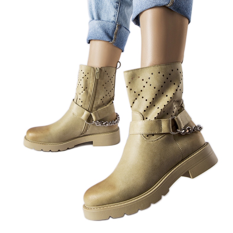 Grüne durchbrochene Stiefeletten mit Procopio-Kette beige