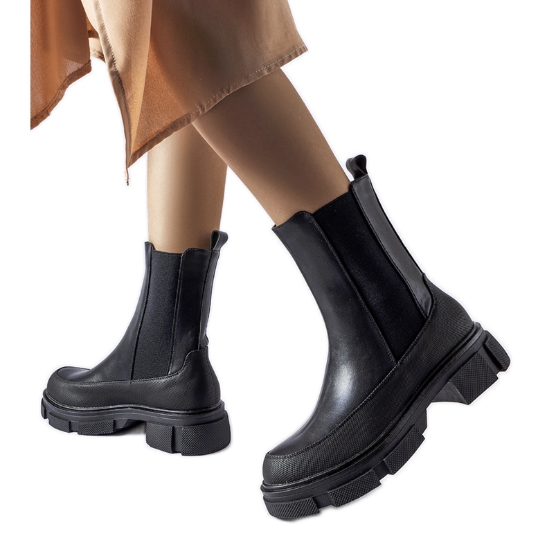 Schwarze Stiefeletten mit elastischem Obermaterial von Faisal