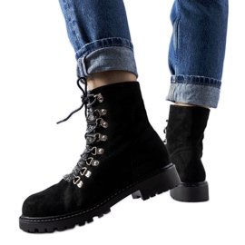 Hayed schwarze Stiefeletten aus Öko-Wildleder