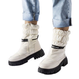 Beigefarbene LoveXsnow-Schneestiefel