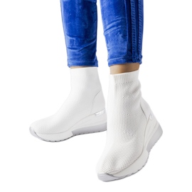 Weiße Stoffsneaker mit Casgio-Keilabsatz