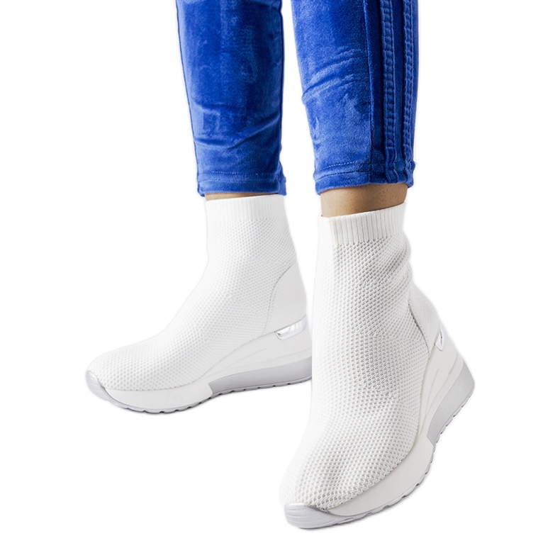 Weiße Stoffsneaker mit Casgio-Keilabsatz