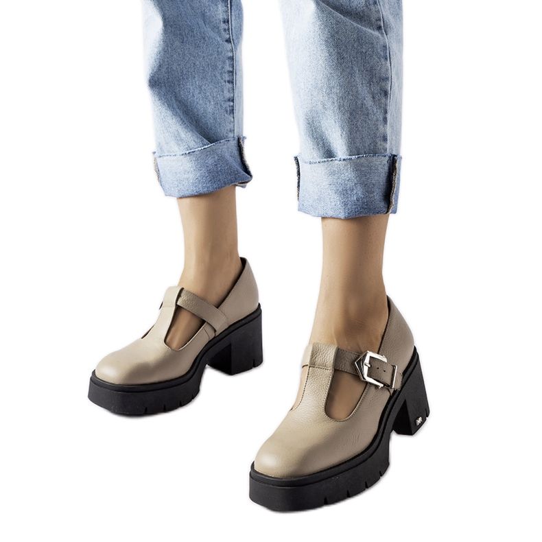 Inna Beigefarbene Karino-Schuhe