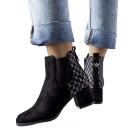 Schwarze Stiefel mit niedrigem Absatz, Monte aus Öko-Wildleder