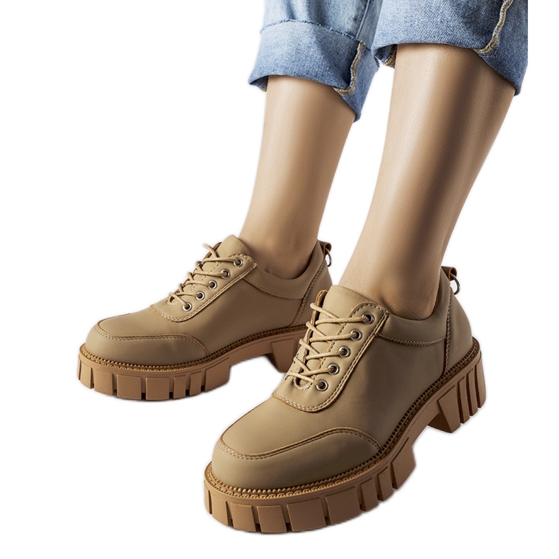 Braune Schuhe mit mattem Finish von Severino beige