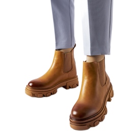 Braune, massive Slip-on-Stiefeletten von Castell