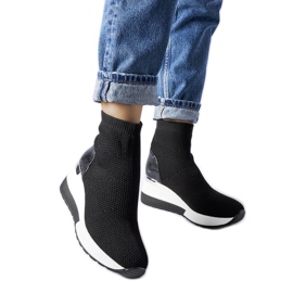 Schwarze Stoffsneaker mit Casgio-Wedges