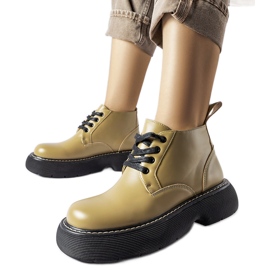 Grüne kurze klassische Aristide-Arbeiter