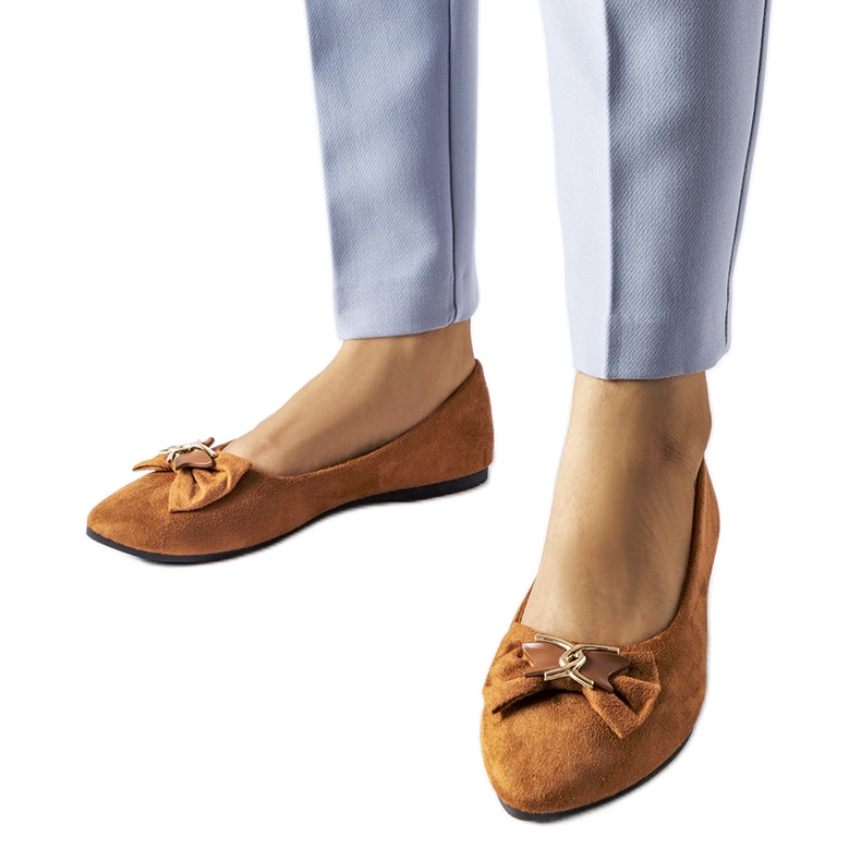 Braune Ballerinas mit spitzer Spitze von Jetté