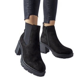 Schwarze Stiefeletten mit dickem Absatz von Tobiassen