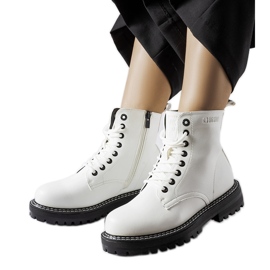 Weiße Stiefel, schwarze Sohle Big Star KK274539