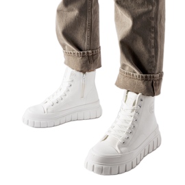 Weiße isolierte Sneakers Big Star MM274624