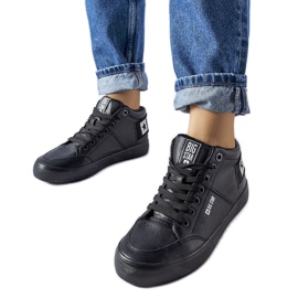 Schwarze isolierte Sneakers Big Star EE274351