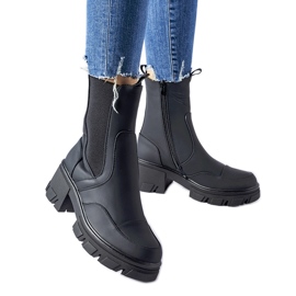 Schwarze Stiefeletten mit massiver Mafalda-Sohle