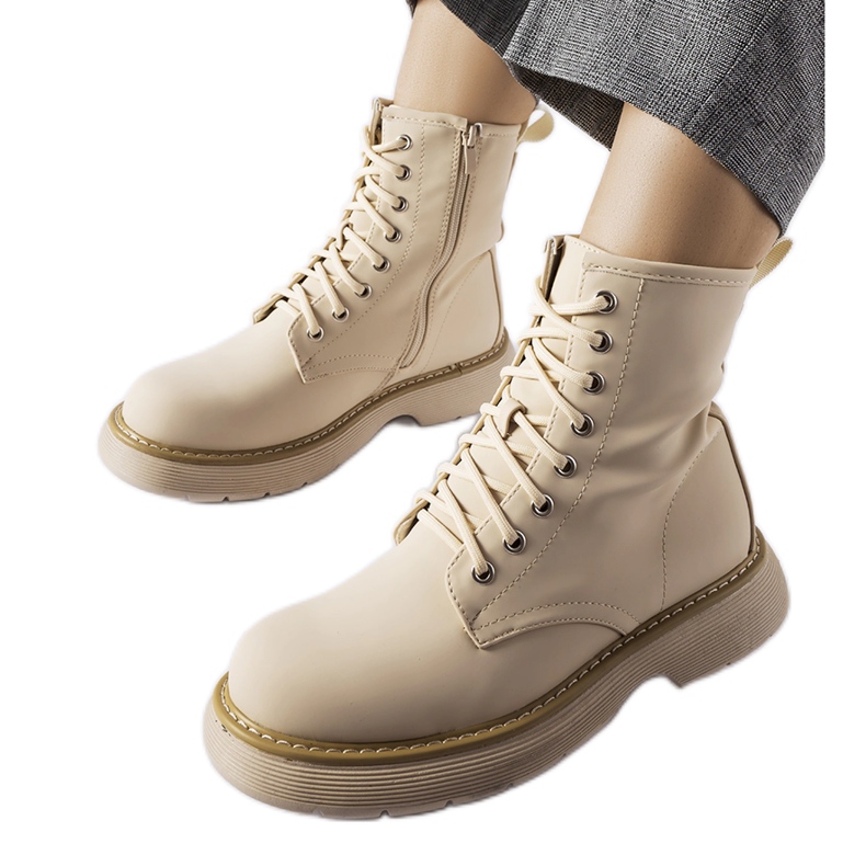 Beige klassische Benvenuto-Stiefel