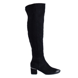 Schwarze Wildlederstiefel mit niedrigem Absatz von Vinceza