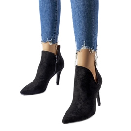 Schwarze elegante Stiefeletten von Ormazd