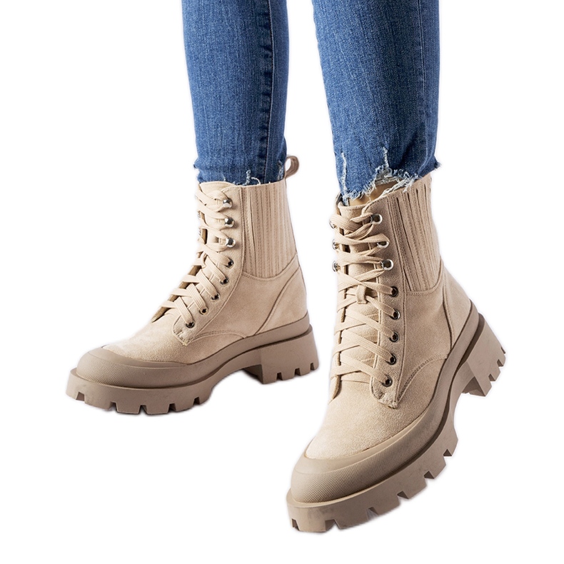 Beigefarbene Stiefeletten aus Orson-Öko-Wildleder