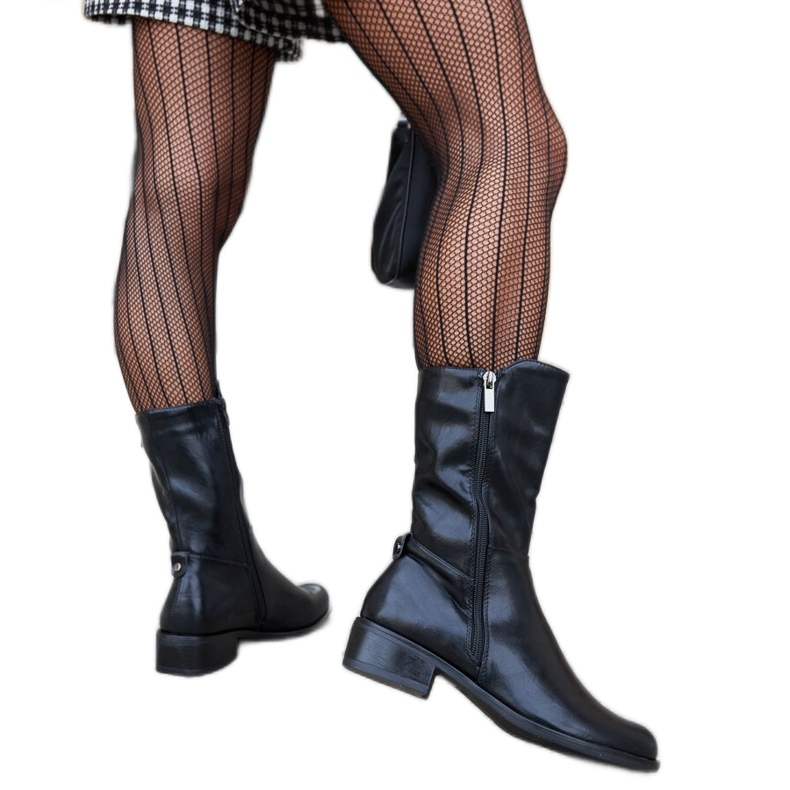 Schwarze isolierte hohe Stiefel von Mayonga